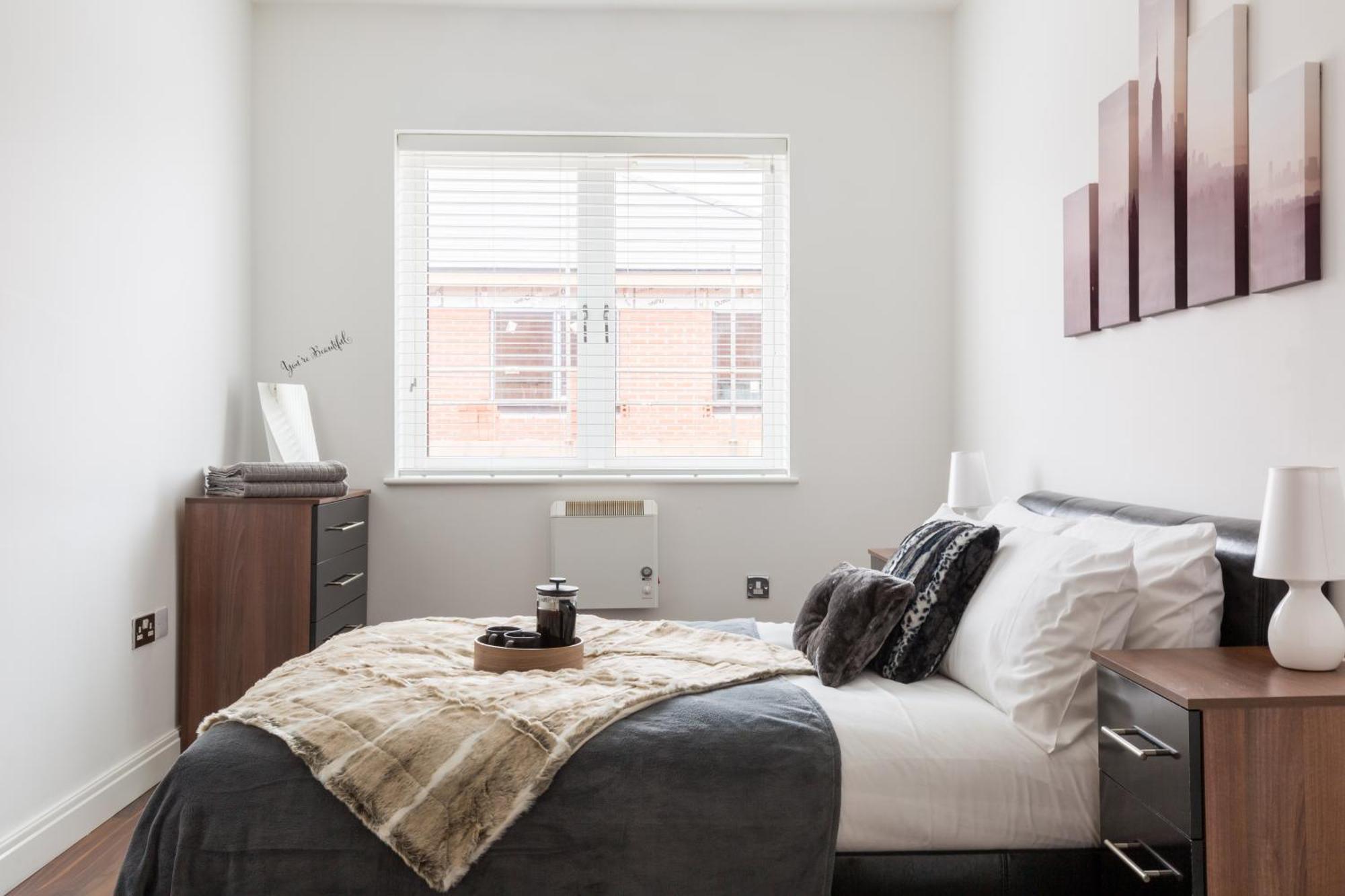 24-7 Secured City Centre Apartments With Free Underground Parking And Wifi 버밍엄 외부 사진