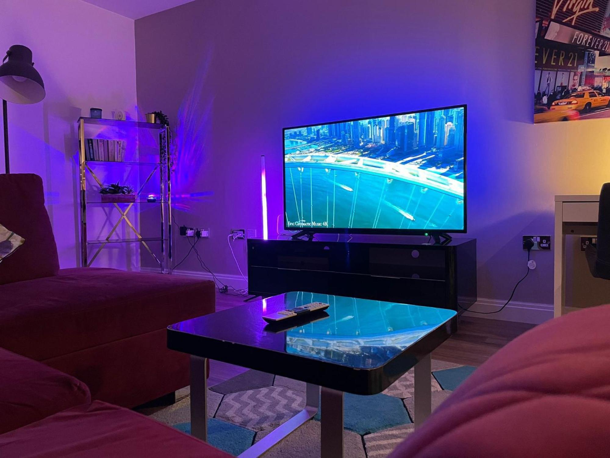 24-7 Secured City Centre Apartments With Free Underground Parking And Wifi 버밍엄 외부 사진