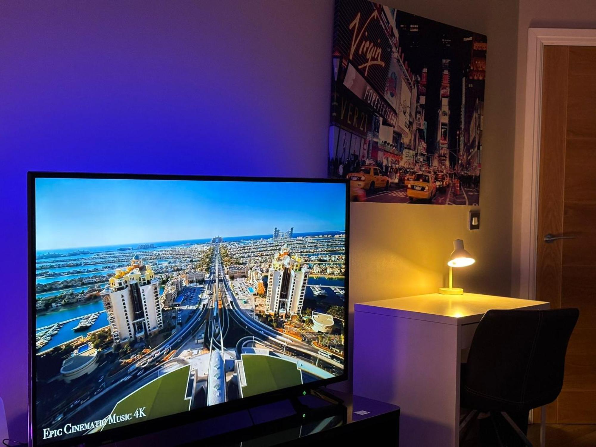 24-7 Secured City Centre Apartments With Free Underground Parking And Wifi 버밍엄 외부 사진