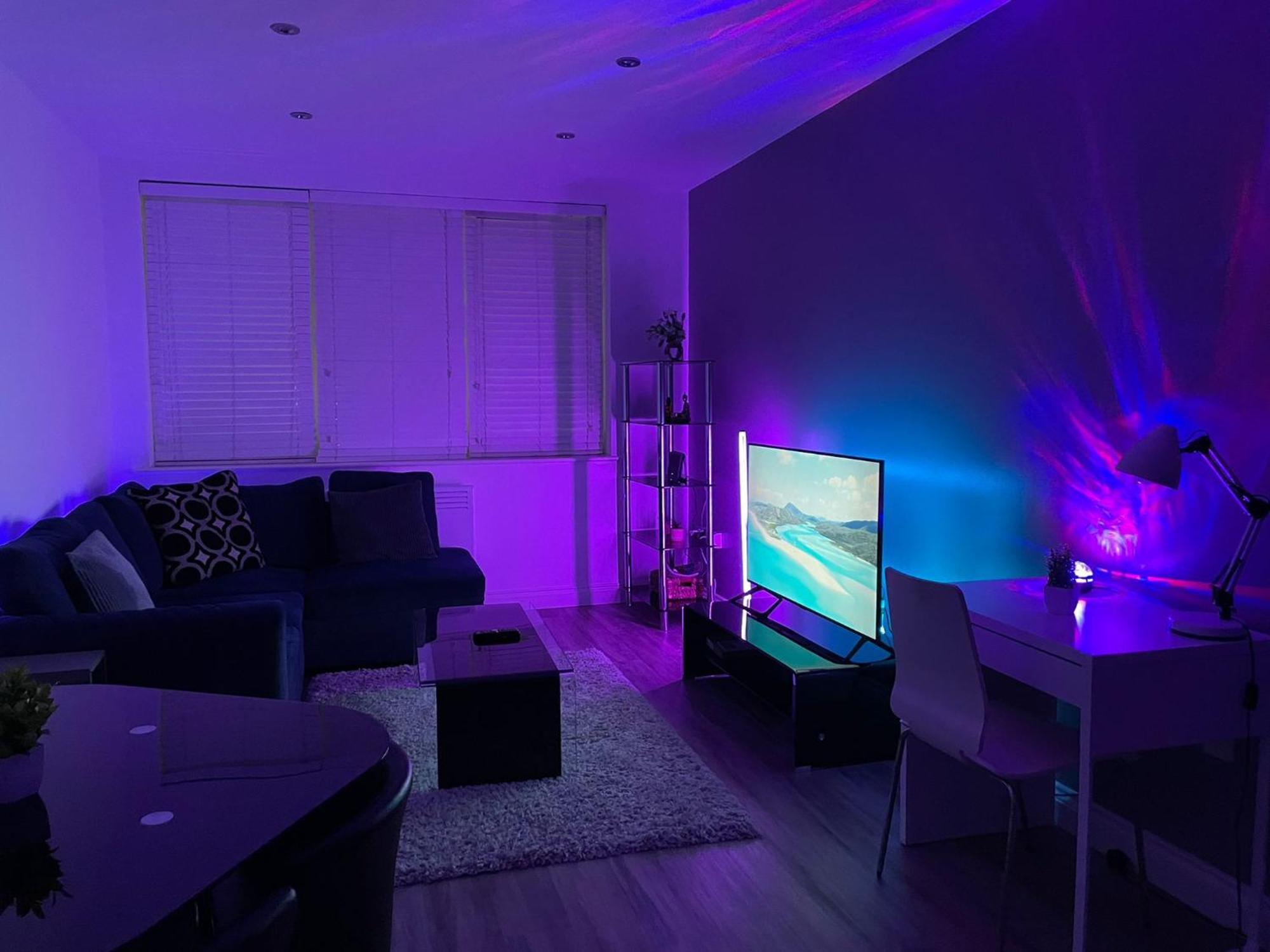 24-7 Secured City Centre Apartments With Free Underground Parking And Wifi 버밍엄 외부 사진